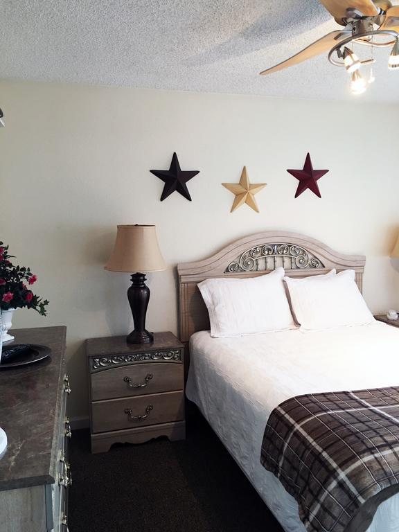Anchorage Uptown Suites Eksteriør bilde